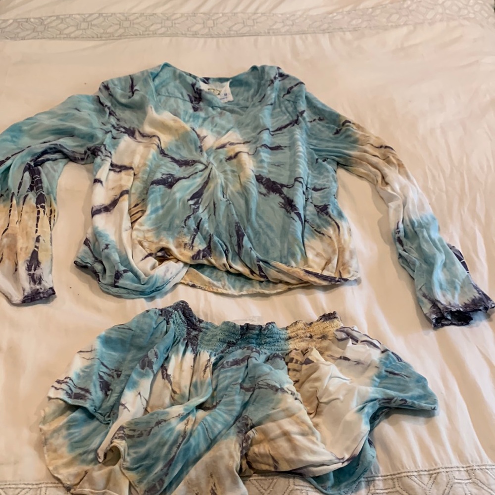 Blue life tie dye set